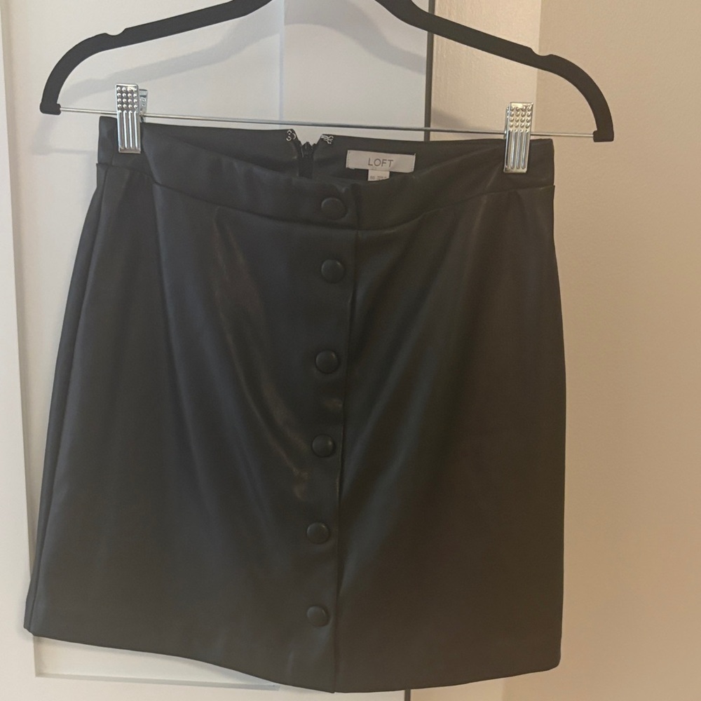 ⭐️LOFT Black Faux Leather Mini Skirt